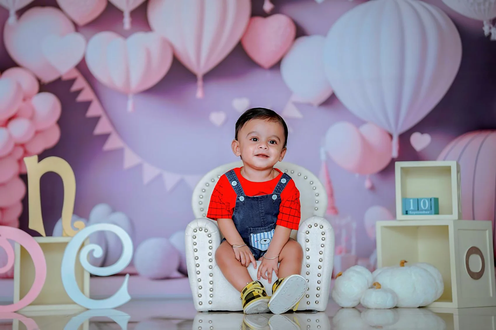 https://dx21q3b76hjv4.cloudfront.net/images/new/testimonials/toddler-photoshoot.webp