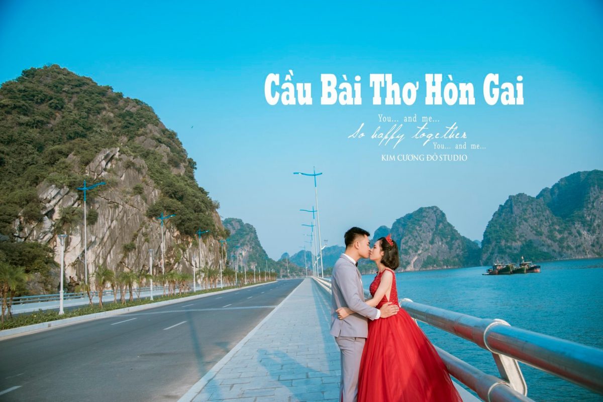 Cặp đôi chụp ảnh cưới tại Cầu Bài Thơ Hòn Gai Hạ Long